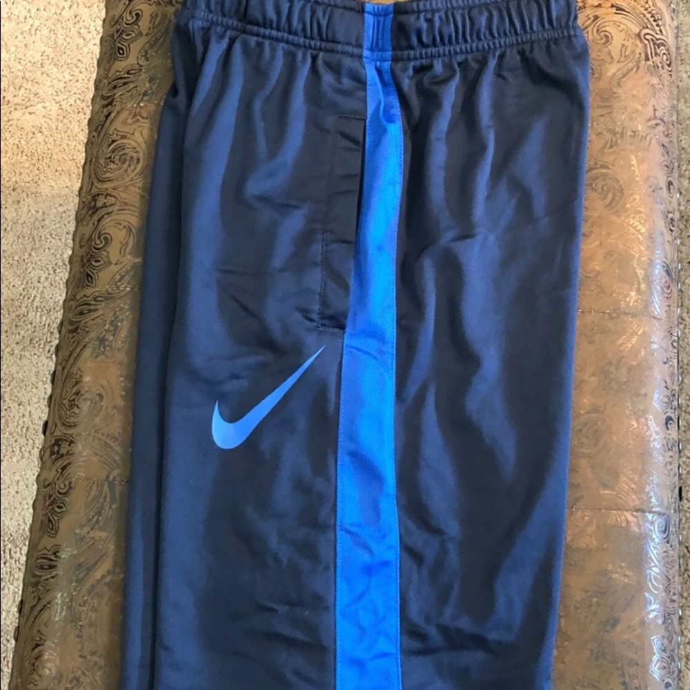 Nike youth pants